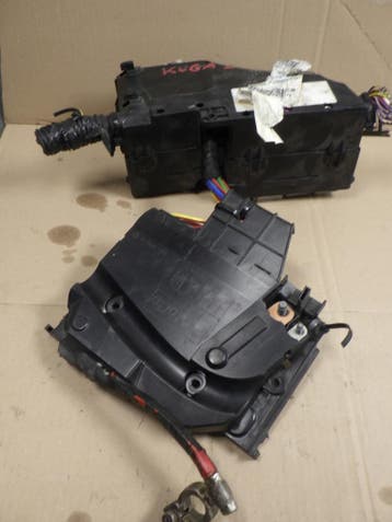 zekeringkast Ford Kuga II, Verzenden, Gebruikt