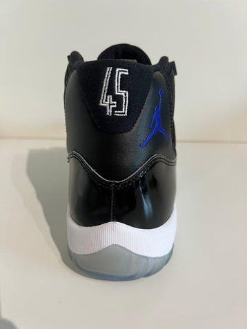 Nike - Air Jordan 11 - Sneakers - Maat: EU 42.5 - Nieuw met