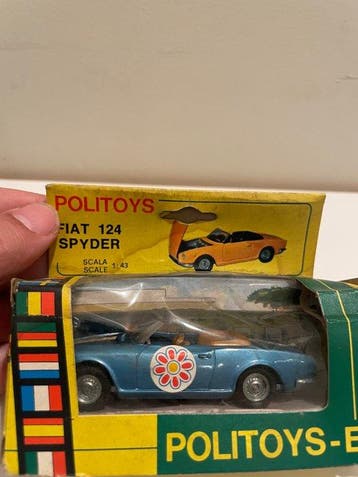 Politoys 1:43 - Model coupé - Fiat 124 spider, Hobby en Vrije tijd, Nieuw