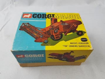 Corgi 1:43 - Model landbouwmachine (3) - No. 73 Massey, Nieuw