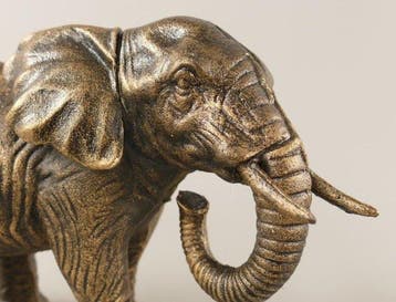 Beeld, ***Bronzed iron ELEPHANT***- 2,6 kg - 22 cm -