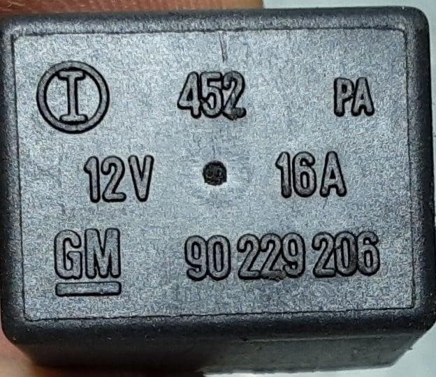 Relais Opel, Saab 9-3 9-3 I (YS3D), Hatchback, 1998 / 200..., Autos : Pièces & Accessoires, Habitacle & Garnissage, Envoi