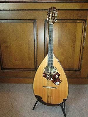 Suzuki mandocello MC 836, Musique & Instruments, Instruments à corde | Mandolines, Enlèvement