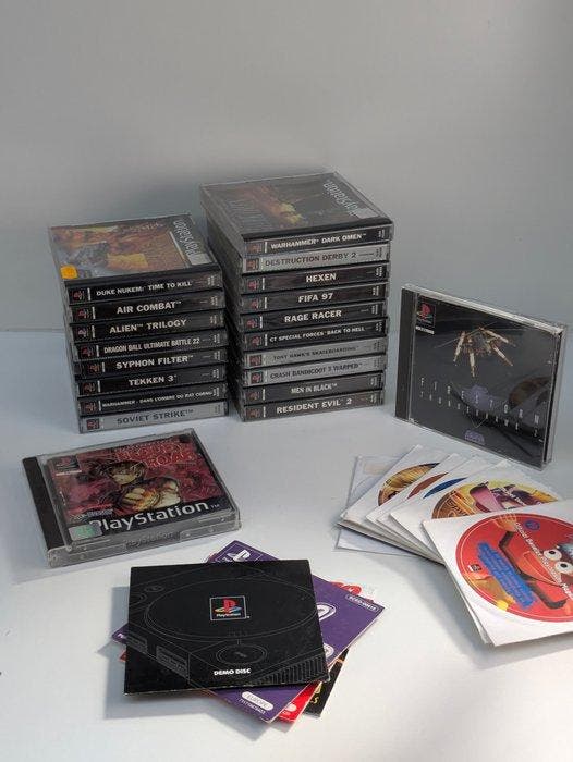 Sony - 20 PS1 games + 14 demo discs - Videogame, Consoles de jeu & Jeux vidéo, Consoles de jeu | Accessoires Autre