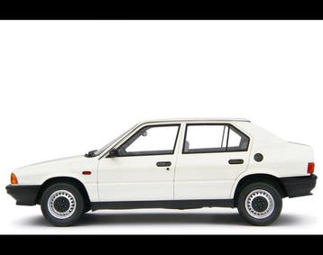 Laudoracing 1:18 - Berline miniature - Alfa Romeo Alfa 33, Nieuw