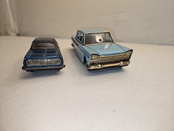 Onbekend - Blikken speelgoedauto - Opel Rekord en fiat 1800