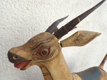 sculptuur, Große Vintage-Holzskulptur „Antilope / Gazelle“ –, Antiek en Kunst