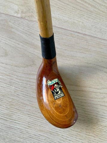 Vintage St. Andrews putter, Collections