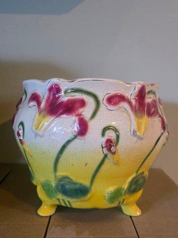 Manufacture Impériale et royale de Nimy - Pot - Iris, Art