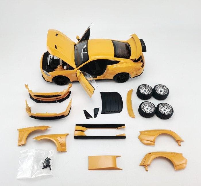 Diecast masters 1:18 - Modelauto - Ford Mustang GT – 2019 –, Hobby en Vrije tijd, Modelauto's | 1:5 tot 1:12