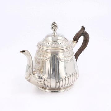 Fray-Harleux. Theepot, chocoladepot, suikerpot &