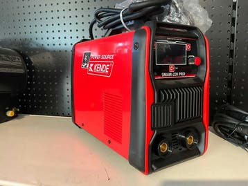 Kende Smaw-220 pro mma Lasapparaat 220A (Lastoestellen), Ophalen of Verzenden, Nieuw