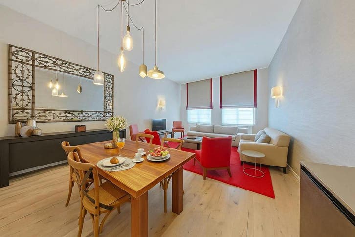 Appartement aan Rue des Pierres, Brussels, Immo, Appartementen en Studio's te huur, 50 m² of meer