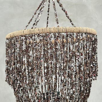 NO RESERVE PRICE - SL19 - Stunning Shell Chandelier -