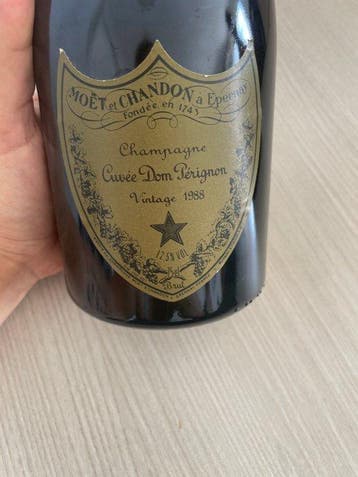 1988 Moët & Chandon, Cuvée Dom Pérignon - Champagne Brut - 1, Verzamelen, Wijnen, Nieuw
