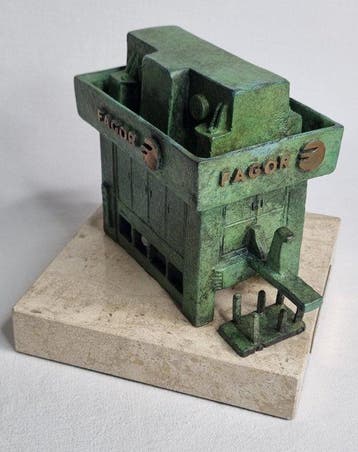 FAGOR - Sculpture, Sculpture commémorative industrielle
