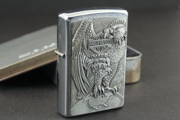 Zippo - Harley-Davidson Eagle Emblem - Zakaansteker - metaal, Verzamelen, Rookartikelen, Aanstekers en Luciferdoosjes