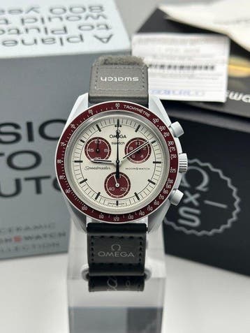 Omega x Swatch - MoonSwatch - Mission to Pluto - Sans prix, Handtassen en Accessoires, Horloges | Heren, Nieuw