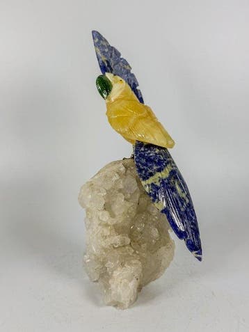 Beau morceau - Perroquet jaune sculpté à la main sur cristal