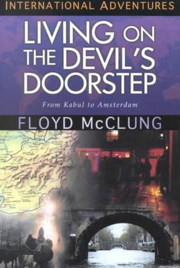 Living on the Devils Doorstep 9780927545457 Floyd Mcclung, Verzenden, Zo goed als nieuw, Floyd Mcclung