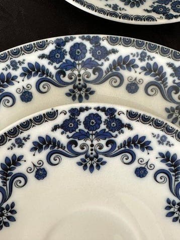 Hutschenreuther - Arzberg - klassisches, blau-weißes