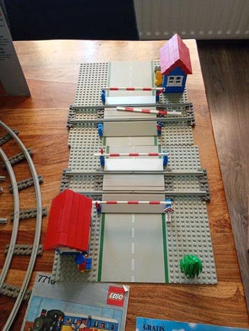 Lego Set - Train - Lego train 7719 2x 7834en losse, Kinderen en Baby's, Speelgoed | Duplo en Lego, Nieuw
