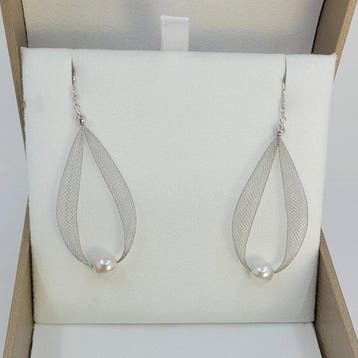 Oorbellen - 18 karaat Witgoud - 7 mm Akoya parels, Nieuw