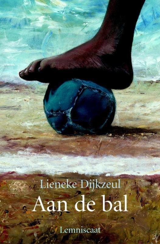 Aan de bal 9789056376390 Lieneke Dijkzeul, Boeken, Kinderboeken | Jeugd | 10 tot 12 jaar, Gelezen, Verzenden