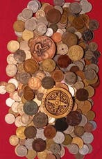 Wereld. Large lot of World Coins, (more 2 Kilos) 1800 to