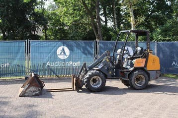 Veiling: Kniklader Giant V452T Diesel 33kW, Ophalen