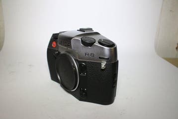 Leica R8 (Order No. 10080) Silver Chrome - 35mm SLR Camera