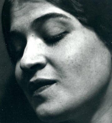 Edward Weston (1886–1958) - Tina in Mexico, 1924