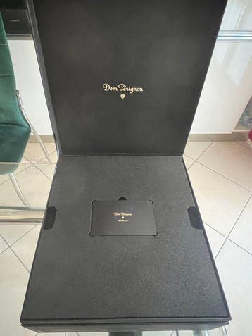 2013 Dom Pérignon, with 2 Glasses by Riedel - Champagne Brut, Collections, Vins
