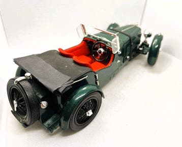 Signature Models 1:18 - Modelauto - ASTON MARTIN 1934