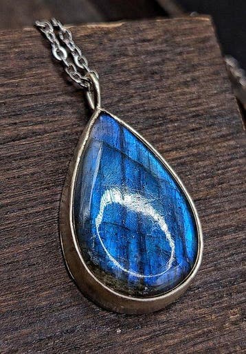 Sieraad Tala ambachtelijk in 925 sterlingzilver met blauwe