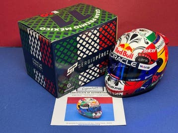Red Bull Racing - Sergio Perez - 2022 - 1/2-schaalhelm, Nieuw