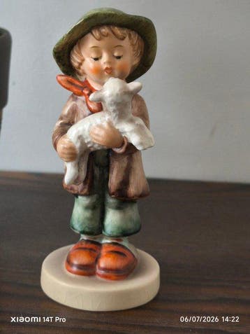 Hummel - Figuur - The lost sheep - Keramiek