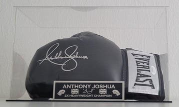 Anthony Joshua - Bokshandschoenen, Gesigneerd door Anthony, Nieuw