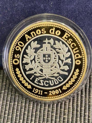 Portugal. Medal 2001 90 Anos deo Escudo (Zonder