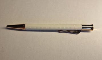 Faber Castell - Guilloche in Champagne Blush - Stylo à bille, Collections