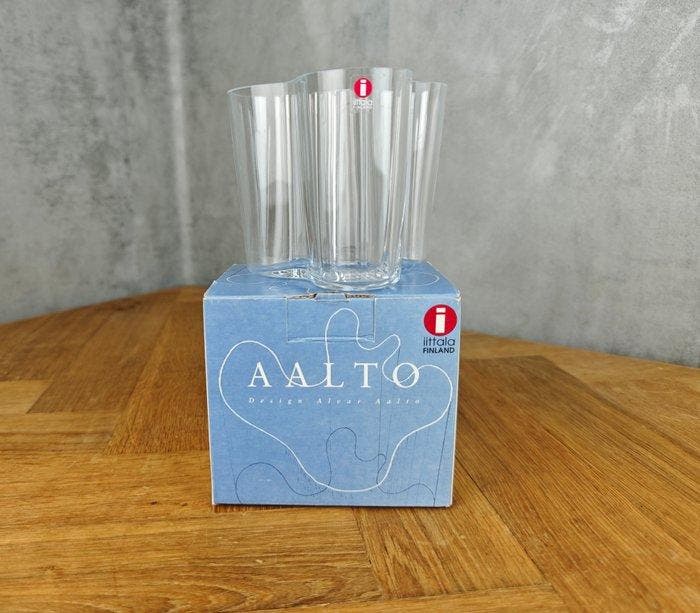 Iittala - Alvar Aalto - Vaas - Iittala Savoy - Glas - 9.5 cm, Antiek en Kunst, Antiek | Glaswerk en Kristal
