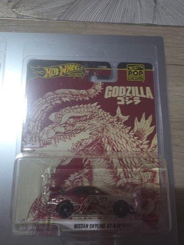 Hot Wheels 1:64 - Model raceauto (2) - Nissan Skyline GT-R
