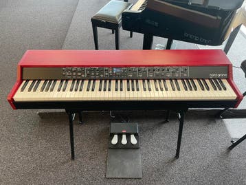 Nord Grand (PE18260), Muziek en Instrumenten, Piano's, Verzenden, Zo goed als nieuw