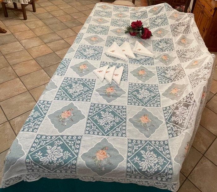 ricami fatti a mano Madeira - Nappe (17) - 2.63 cm - 2.4 cm, Antiquités & Art, Tapis & Textile