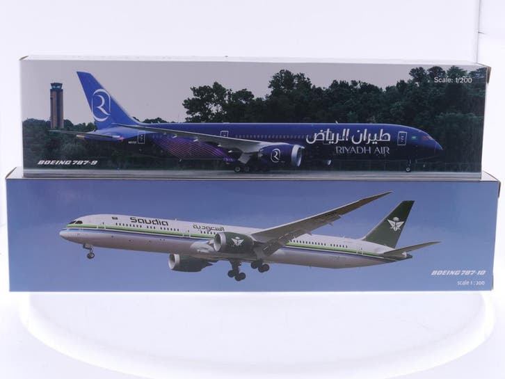 Schaal 1:200 PPC Holland 223366 en 223502 set van 2 Saudi..., Hobby en Vrije tijd, Modelbouw | Vliegtuigen en Helikopters, Nieuw