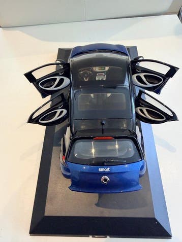 Norev 1:18 - Voiture miniature - Smart ForFour