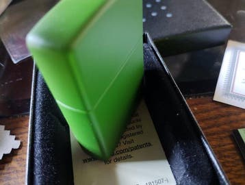 Zippo - AA351 - Zakaansteker - Messing, Lak, Nieuw