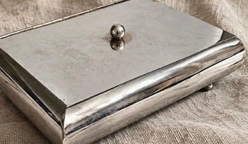BAUHAUS - Zonder minimumprijs - Sigarendoos - Emaille,, Nieuw