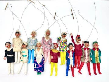 Rare Find – 1950s Italian Puppet Theatre with 12 Puppets -