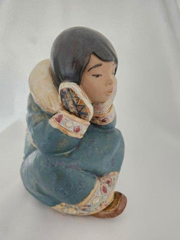 Lladró - Figurine - Nachdenkliches Eskimo Mädchen Nr. 2158 -, Antiquités & Art, Antiquités | Verre & Cristal